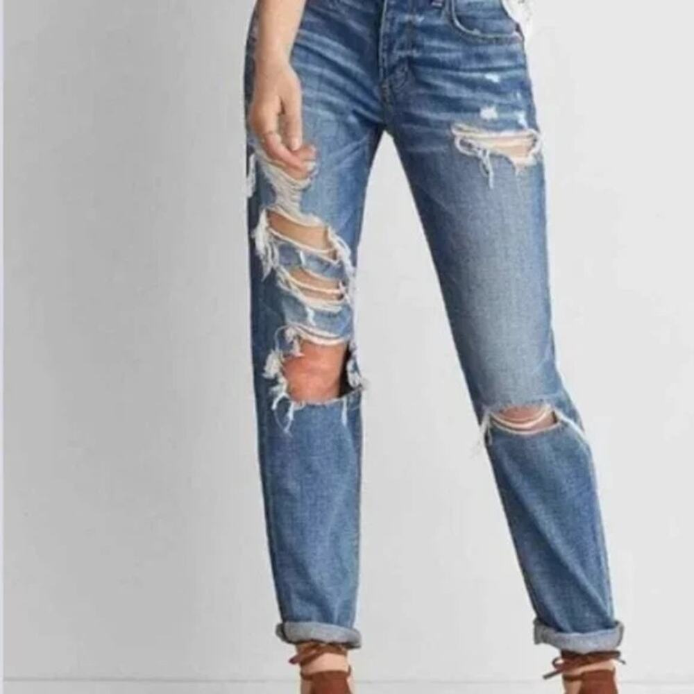 American Eagle Mid Rise Tomgirl Jean 6 Distressed Denim Button Fly Boho